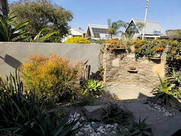 3 Bedroom Flat & Apartment