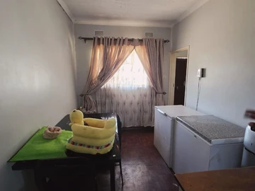 2 Bedroom Garden Flat