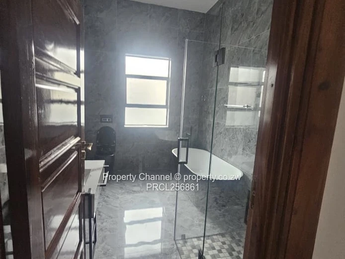 House for Sale In Arlington Gated Community