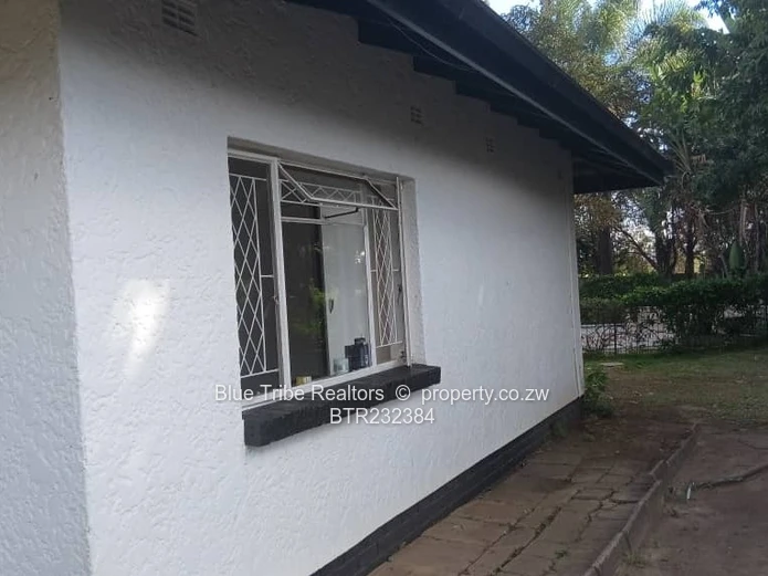 House for sale in Sunridge