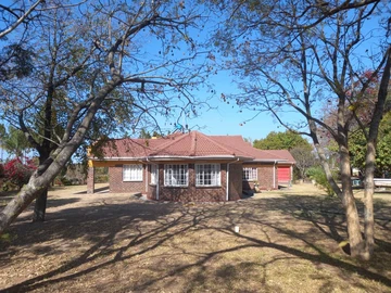 Farm & Agricultural Land