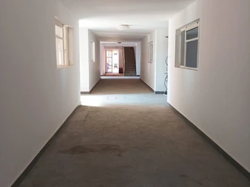 2 Bedroom Flat & Apartment