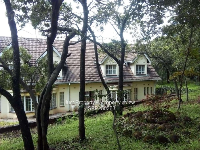 7-Bed Lake Chivero Estate: Your Private Woodland Sanctuary