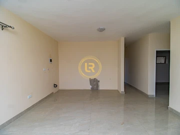 2 Bedroom Flat & Apartment