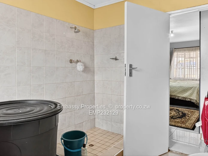 Tynwald North Neat For Bedroomed House