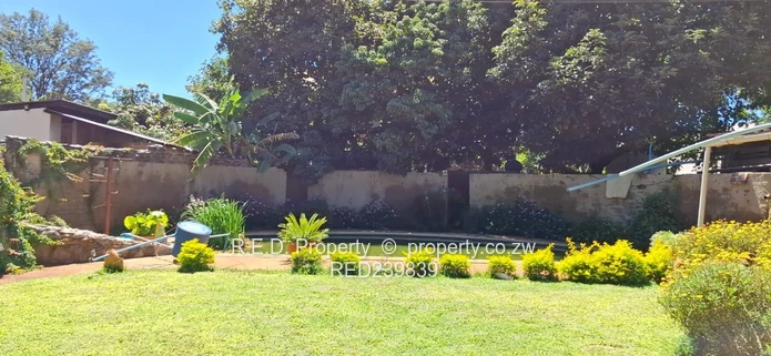 Residential gem, commercial horizon in Suburbs!