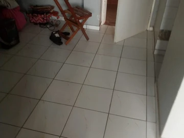 2 Bedroom Flat & Apartment