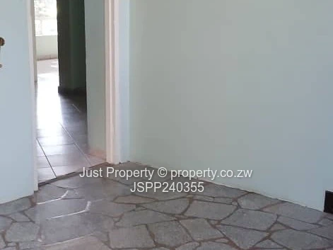 4 bed Double  storey  Suitable For Residential and Commercial use to Rent, Marlborough