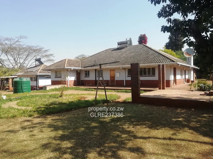 House to Let. Kamfinsa (Greendale) Commercial/ Residential Use 