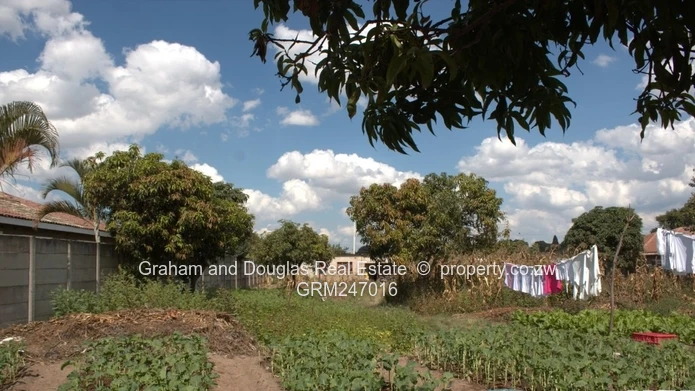 Waterfalls Uplands stand for sale