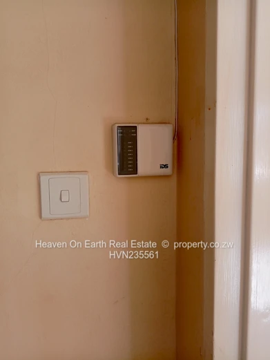 Cluster home to let  (Sole Mandate)