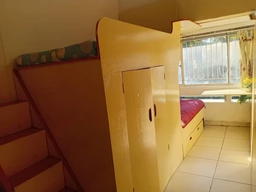 3 Bedroom Flat & Apartment