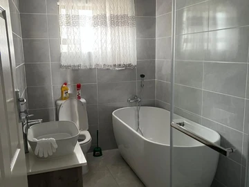 6 Unit Townhouse Complex