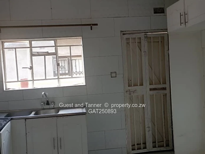Spacious 5-Bedroom Family Home for Sale – Budiriro 4