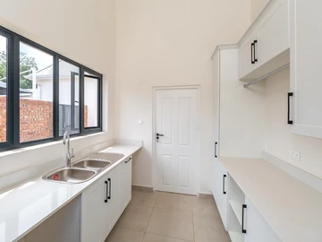 3 Bedroom Garden Flat