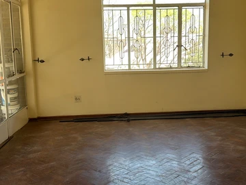 3 Bedroom Flat & Apartment