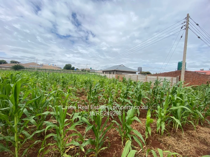 PRIME HARARE NORTH LAND MOUNT PLEASANT HEIGHTS 2168sqm