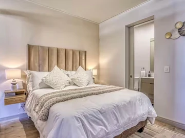 Flat & Apartment