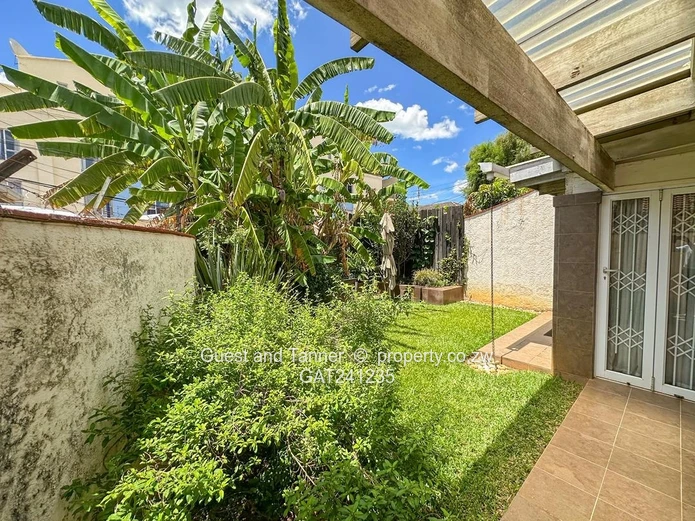 3-Bedroom flat For Sale in Upper Avenues 