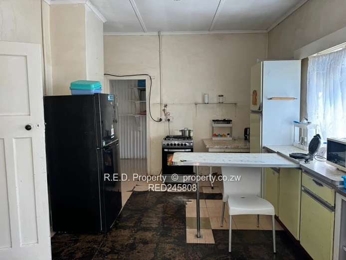 Double Stand Opportunity in Hillside!