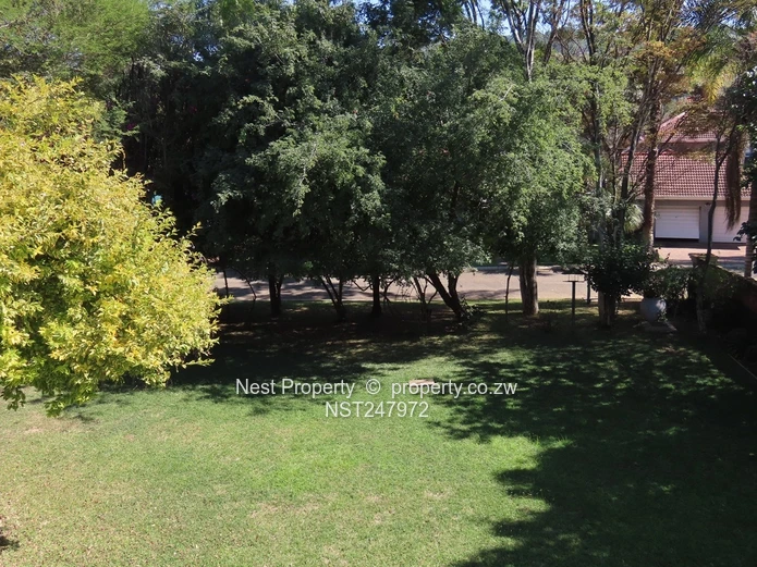 Charming double Storey Home in Borrowdale Brooke!