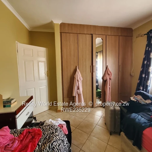 Newlands Garden Flat To Let