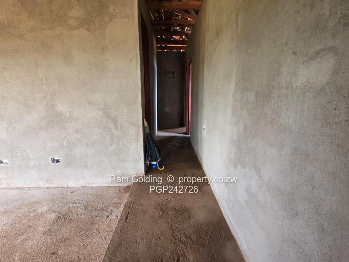 Semi-finished house in Emalangeni Esigodini (Sole Mandate)