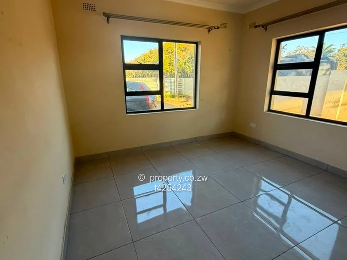 Bluffhill apartment to rent