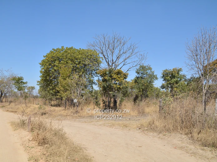 10 Hectares of Agricultural Land in Goromonzi, Zimbabwe with a Parent Deed terms available 