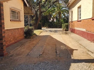 Commercial & Industrial Land