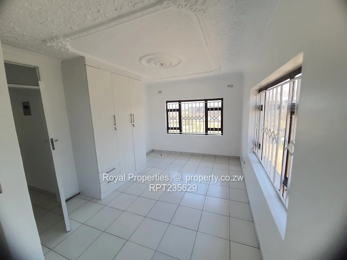 Mvurwi (Kurai Extension)