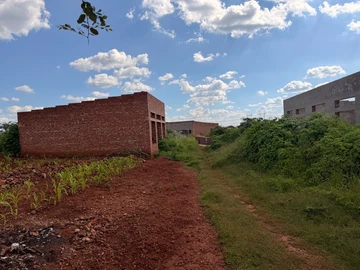 Commercial & Industrial Land