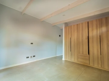 3 Bedroom Garden Flat