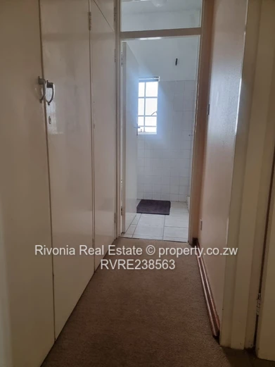 3 Beds Helensvale ,fully furnished garden flat to let 