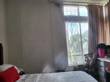 2 Bedroom Flat & Apartment