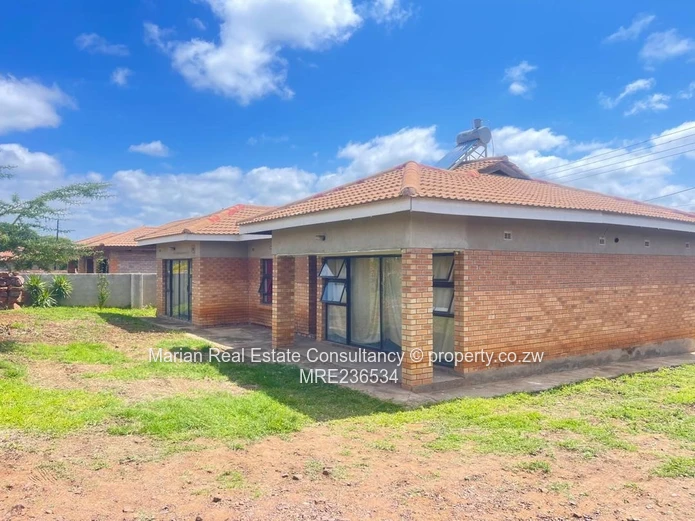 2 Bedroom Home, Selbourne Brooke FOR RENT