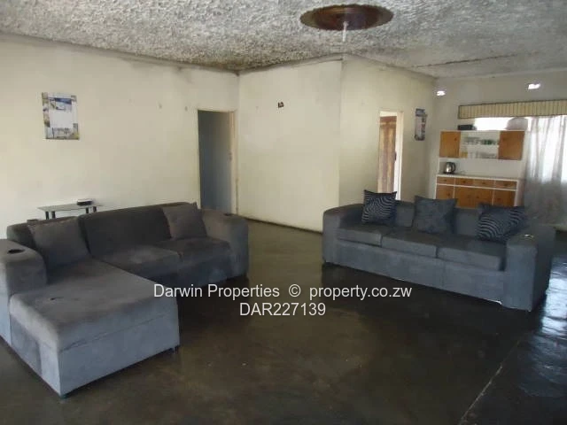 Spacious Home. Quiet Close. Title Deeds