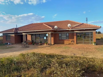 Grand Investment Gem in Chegutu – 7-Bedroom Estate in Kaguvi Phase 3