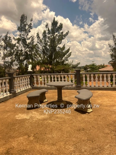 Spacious Home in Mt Pleasant Heights (Sole Mandate)