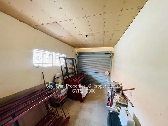 Damafalls 3 Bedroom House for Sale!*