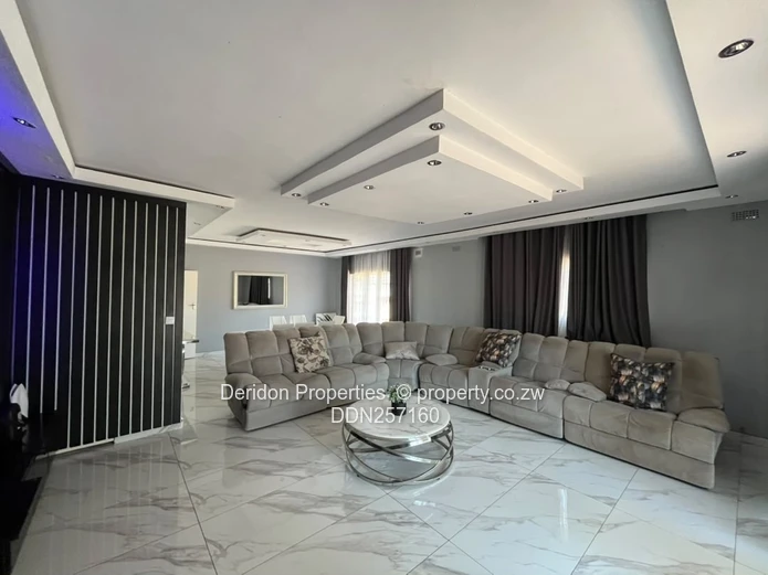 Gunhill 4-Bed Family Home on 2800 m² with Garden