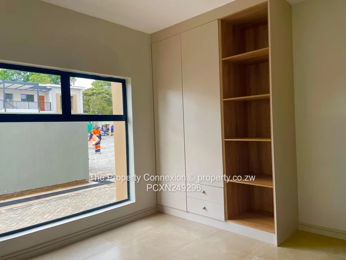Fully Furnished Executive Bedsitter to Let – Highlands