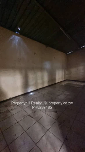 Vacant Large Warehouse  And Coldrooms/ Storage Space Available Tolet (Sole Mandate)