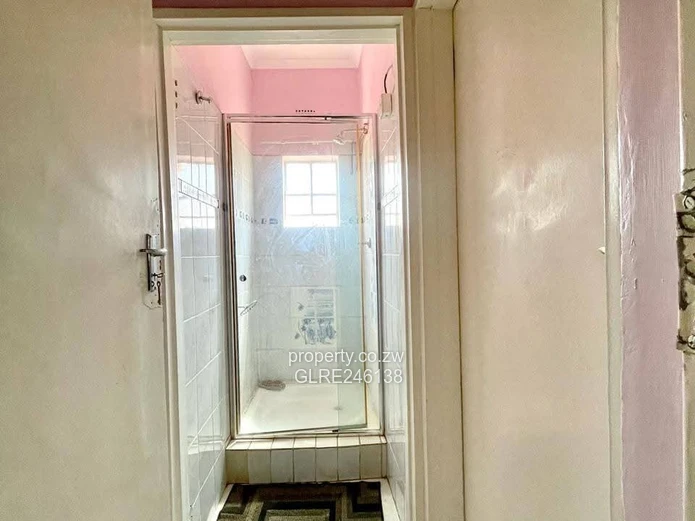 Elegant 5-Bed Westgate Home with Pool & Borehole