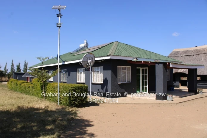 Kadoma Sabona bona plot for sale