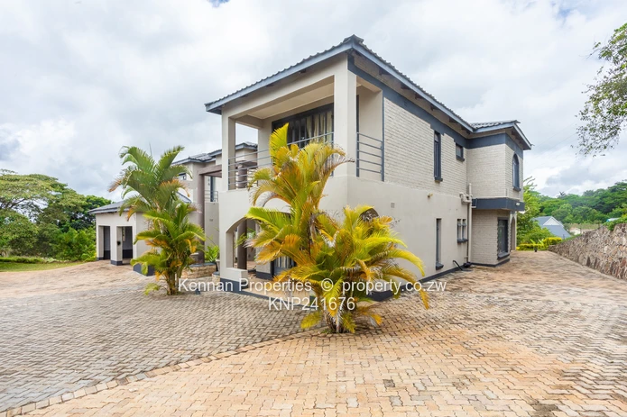 Double Storey Home In Brooke View