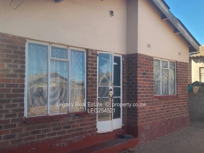 4-Bed Family Home in Chitungwiza (Sole Mandate)