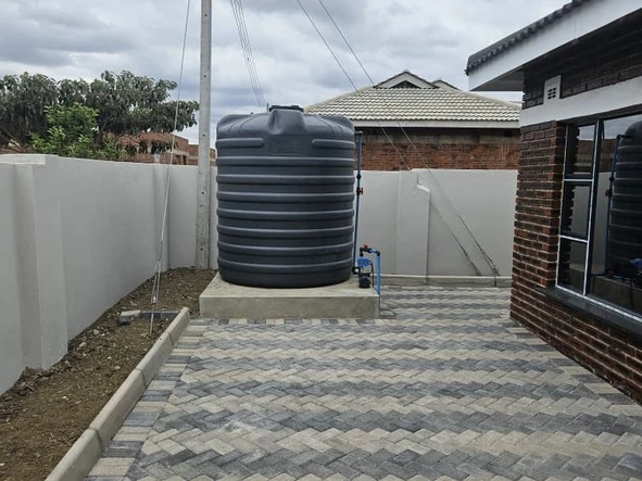 3 Bedroom Flat & Apartment