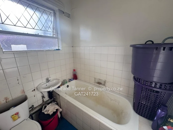 1 Bed Flat For Sale Avenues area (Sole Mandate)