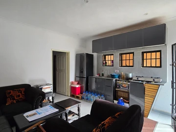 2 Bedroom Garden Flat